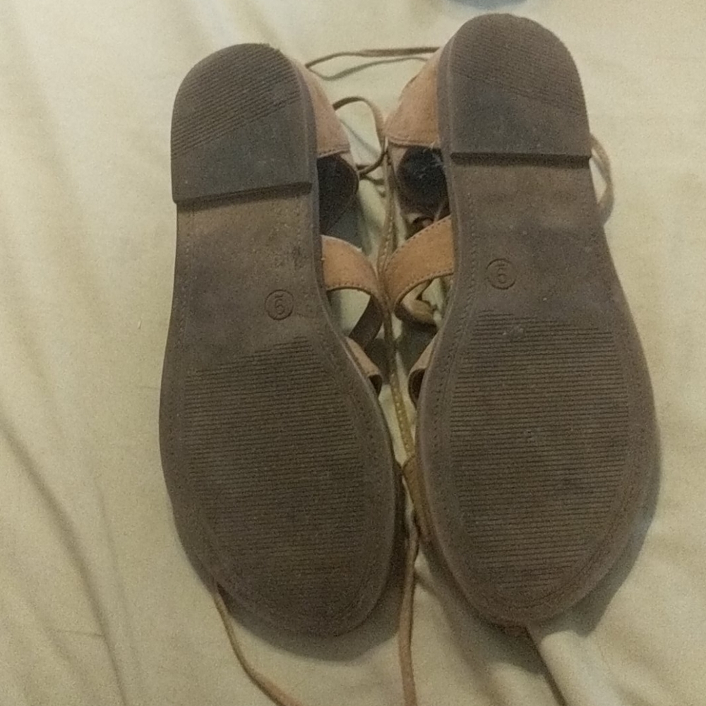 Sandals - Picture 2 of 4